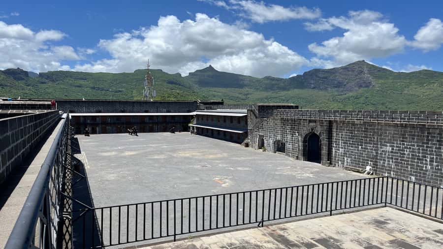 Mauritius: Northern Tour w/Port Louis Market, Temple & Beach - Grand Baie and the northern coast