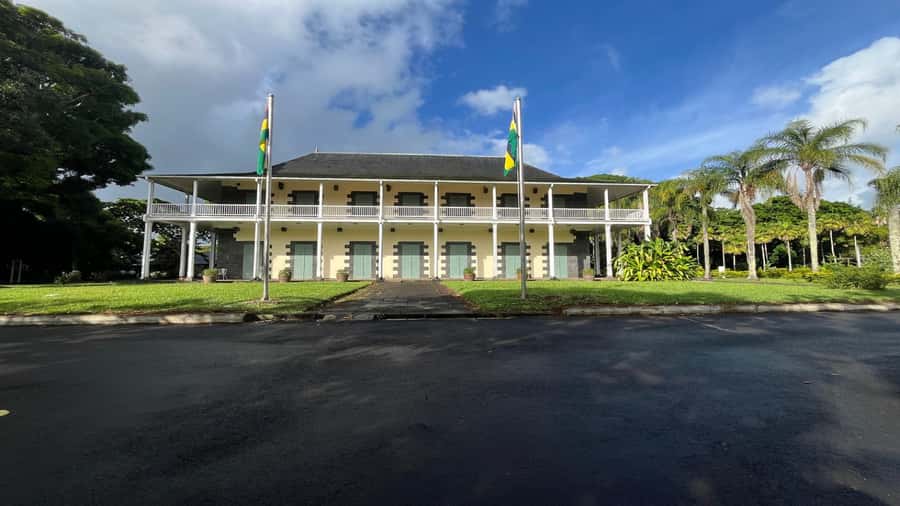 Mauritius: Northern Tour w/Port Louis Market, Temple & Beach - The Tamil temple and Cap Malheureux church