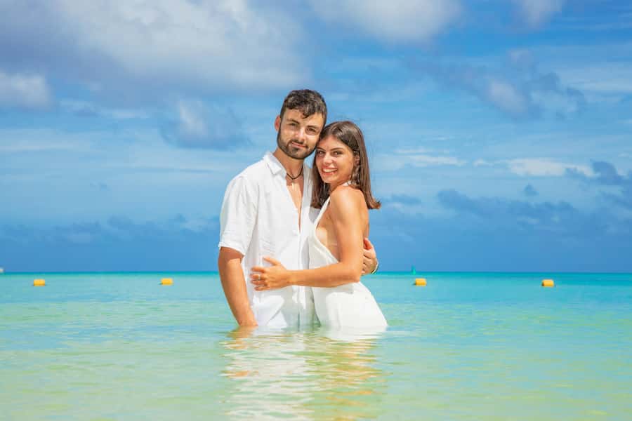 Mauritius: Photoshoot at Mont Choisy Beach - Meeting Dourvesh and getting comfortable in front of the camera