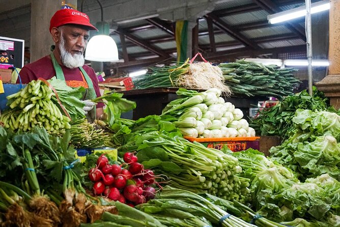 Mauritius: Port Louis Street Food City Tour - Jummah Mosque and Port Louis Architecture