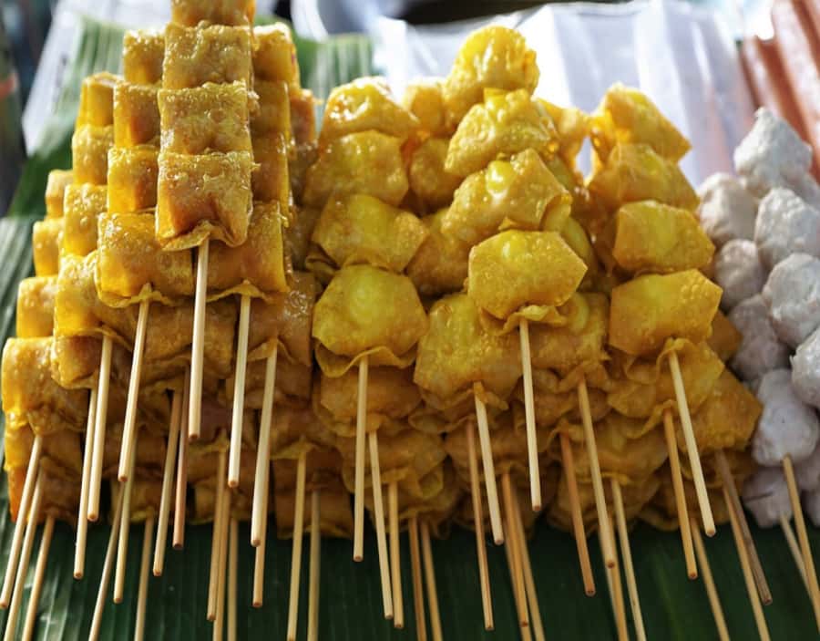 Mauritius: Port Louis Street Food Walking Tour - Leaving Caudan Waterfront for the real Port Louis