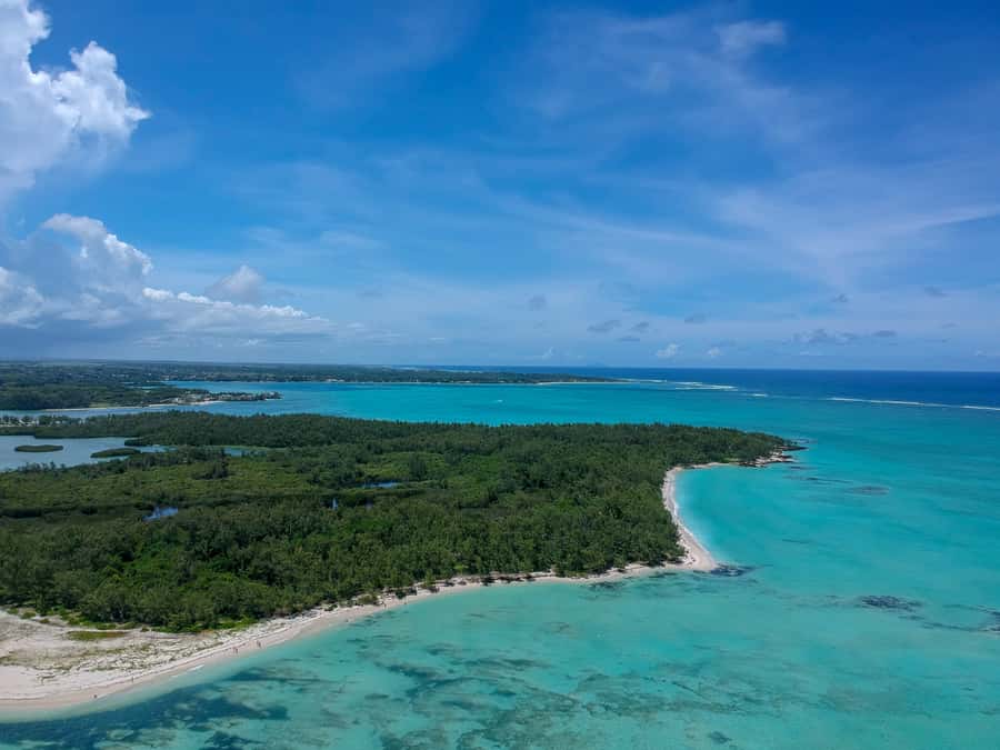 Mauritius: Private 5 Island Tour with Ile aux Cerfs - Snorkeling near Grand Port