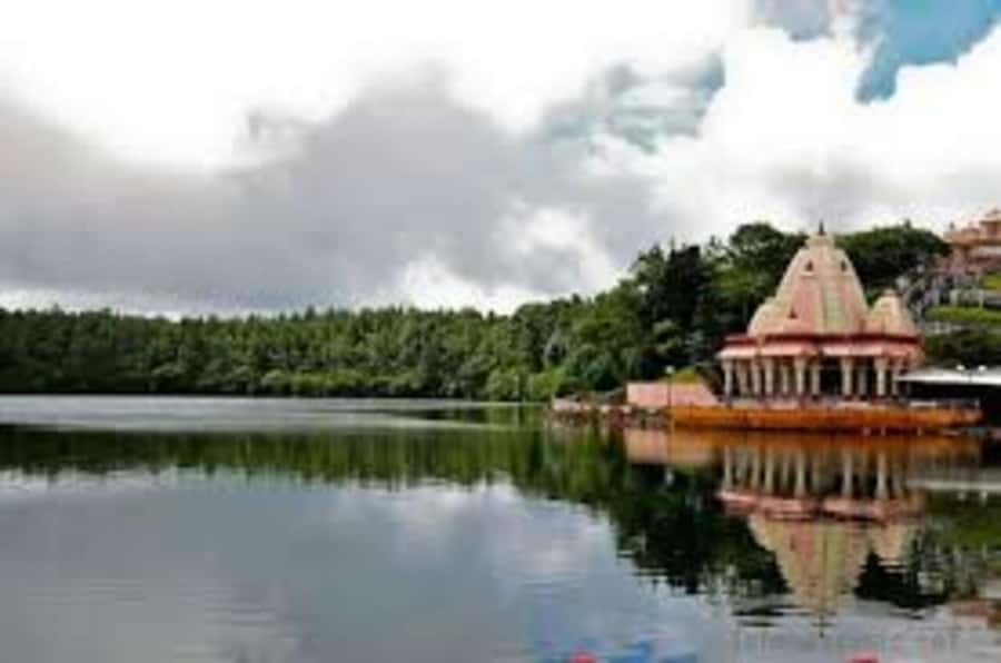 Mauritius: Private Guided South Tour with Pickup - Trou aux Cerfs and the quiet side of Curepipe