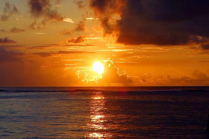Mauritius Private Night Tour: Romantic dinner, Entertainments & Night lounge - A private route through Mauritius after sunset