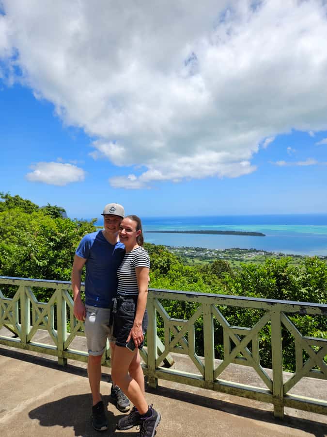 Mauritius: Private Southwest Chamarel Highlights Tour - Lunch at a local restaurant