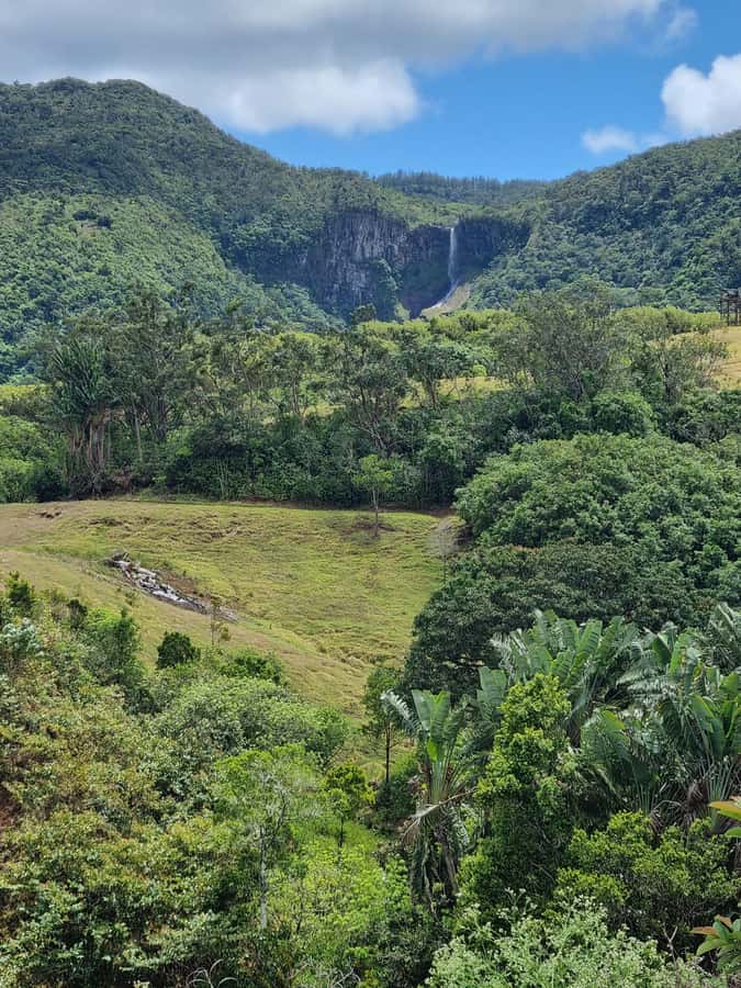 Mauritius: Scenic Bike Trails with Gear & Shuttle - Arriving at Le Cerf d’Or in Chamouny
