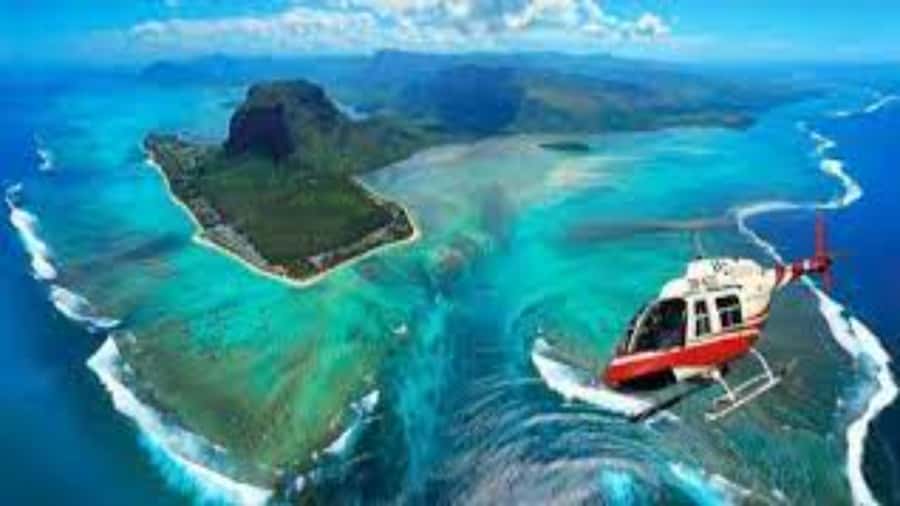 Mauritius: Scenic Helicopter Flight with Hotel Transfers - Why seeing Mauritius from above changes the island