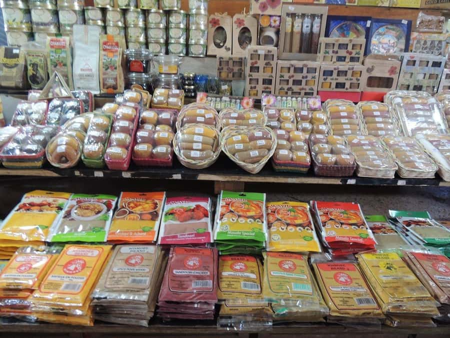Mauritius: Shopping Tour - Port Louis Markets & Grand Baie - Caudan Waterfront and Umbrella Street