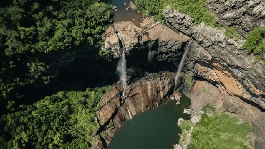 Mauritius: Tamarind Falls Highlights 3-Hour Hiking Trip - Why Tamarind Falls feels like an adventure, not a viewpoint