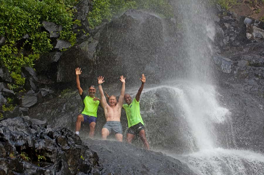 Mauritius: The Iconic Waterfalls hike + Mauritian picnic - Meeting your guide at the bus station
