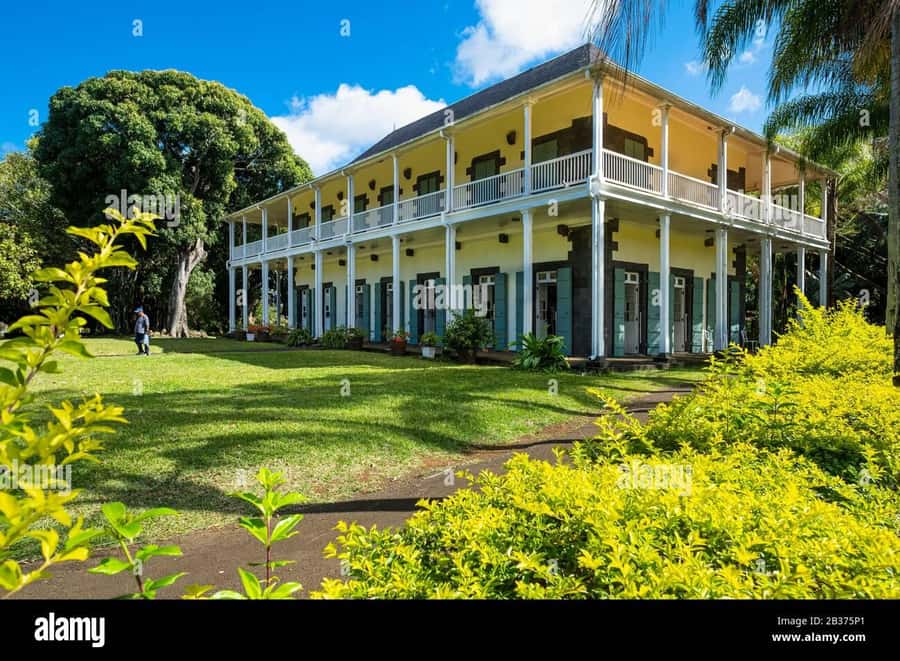 Mauritius: Turtle Swim and North Discovery Tour with Pickup - Cap Malheureux and the red-roofed church