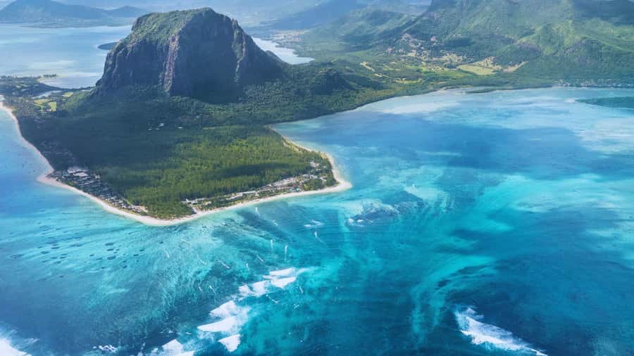 Mauritius: Underwater waterfall by Helicopter tour - Leaving From Sir Seewoosagur Ramgoolam International Airport