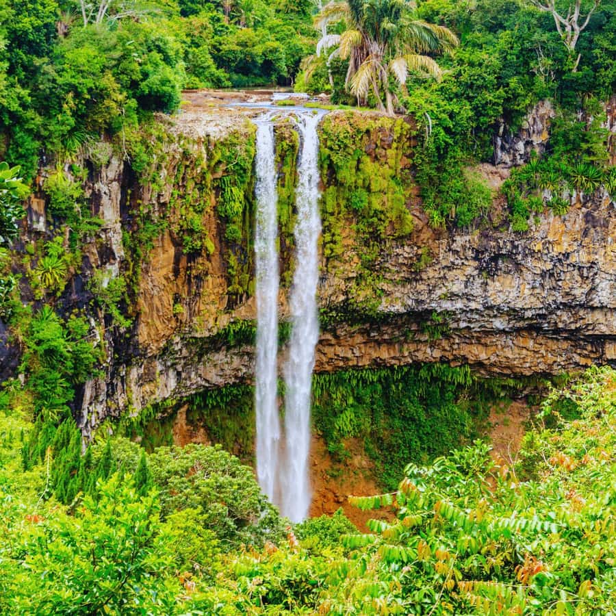 Mauritius: Underwater waterfall by Helicopter tour - Grand Bassin and Kanaka Crater From Above