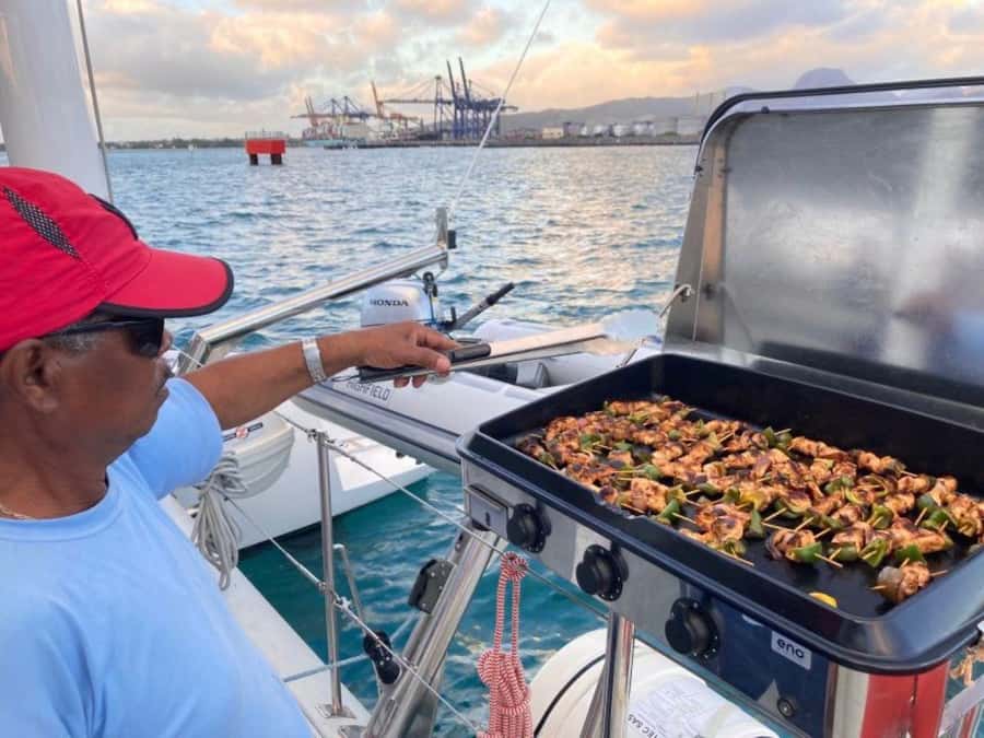 North: Cruise to the flat island & Gabriel island.bbq lunch - Setting out from Grand Baie for the northern islands