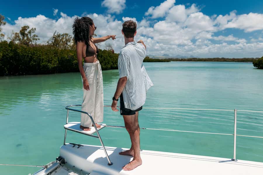 North: Cruise to the flat island & Gabriel island.bbq lunch - Who should book this northern Mauritius cruise?