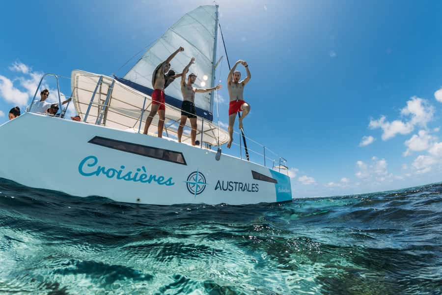 North East of Mauritius: Catamaran Cruise w/ BBQ Lunch - BBQ Lunch on the Catamaran Around Noon
