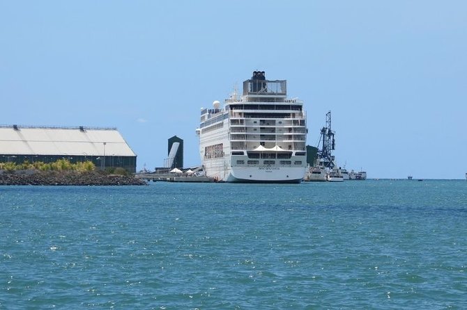 PORT, AIRPORT & HOTEL transfer in mauritius. - From Sir Seewoosagur Ramgoolam Airport to your hotel