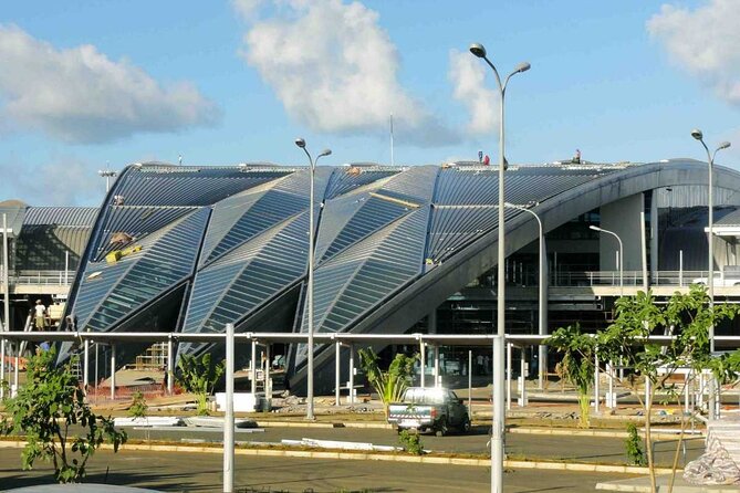 PORT, AIRPORT & HOTEL transfer in mauritius. - Hotel pickups and return rides