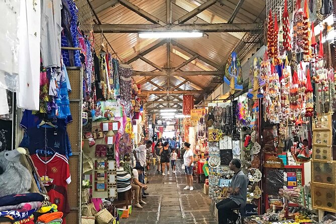 Private A/C CAR Guided FULL DAY tour North of Mauritius - Port Louis: markets, history, and city views