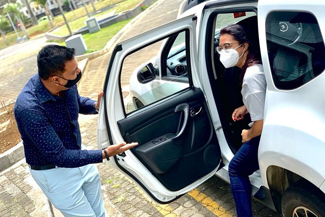 Private Airport-Hotel Transfers in Mauritius - Meeting your driver at Exit Gate 5