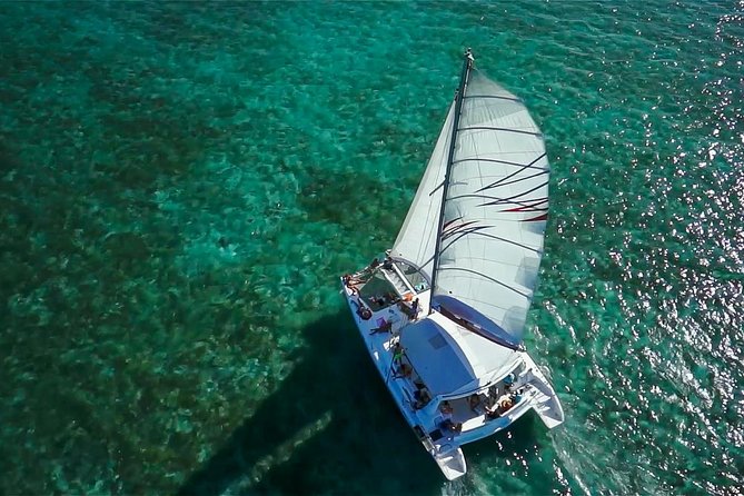 Private Charter Full Day Cruise: Île aux Cerfs - What the private format is really worth