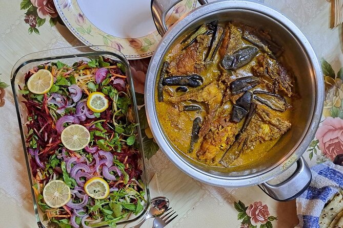 Private Cooking Class in Mauritius with a Local Family - Sharing the meal with Yashna’s family