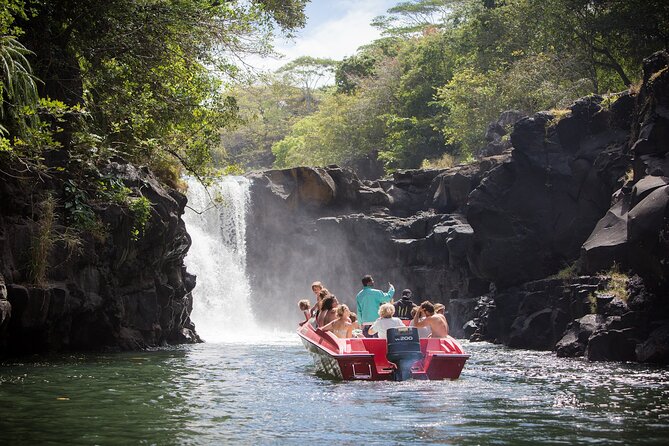 Private speed boat to Ile aux Cerfs full-day Incl: Lunch & Transfer - The Speedboat Ride Back to Trou d’Eau Douce