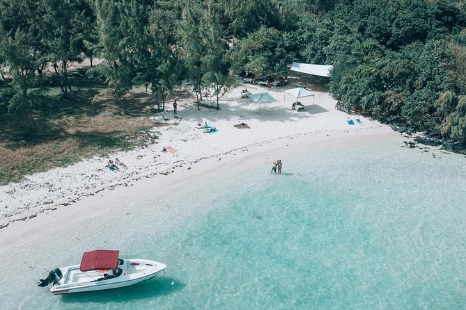Private speed boat to ile aux cerfs - Starting at Chez Tino in Trou d’Eau Douce