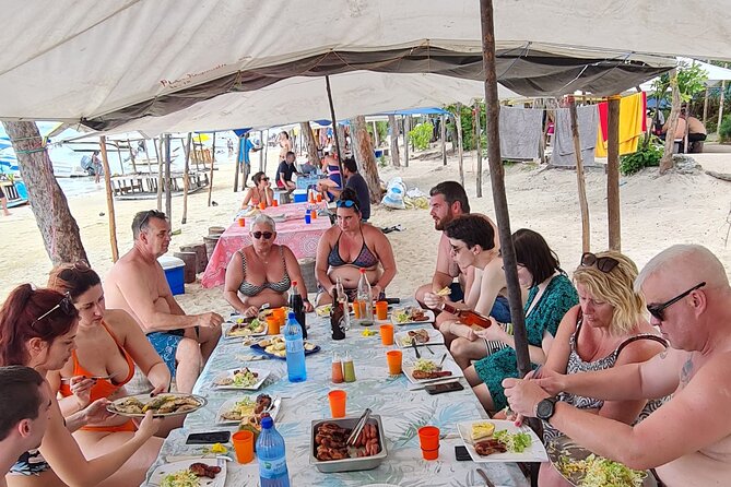 Snorkel with Dolphins, Lunch on Benitiers island, Speedboat - Setting out from Tamarin at 7:30 am