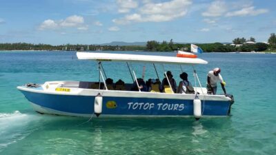 Snorkeling Excursion in Blue Bay Marine Park