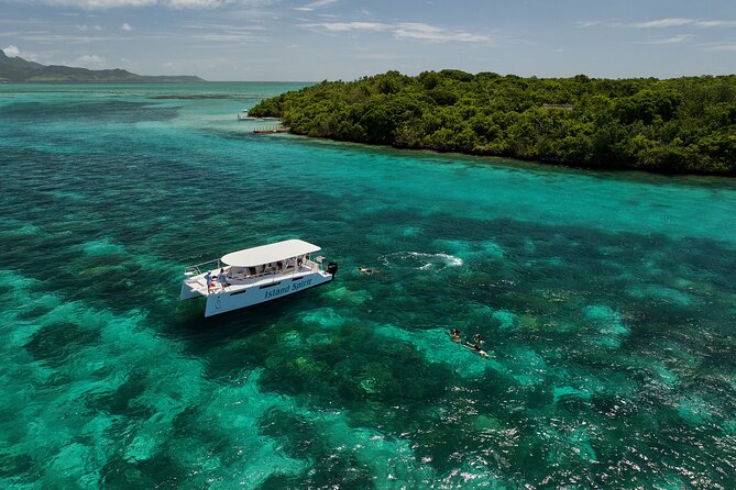 SouthEast Lagoon Discovery on shared basis on a Power Catamaran - Snorkeling and swimming stops