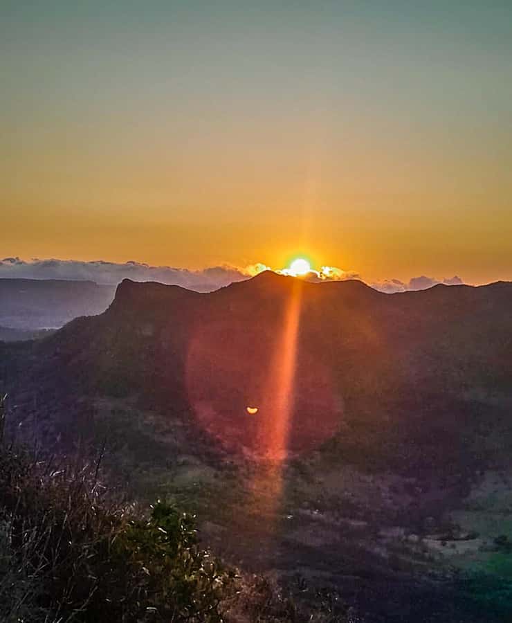 Sunrise hike at Le Morne Brabant with Local Guides (UNESCO) - Who should book this hike