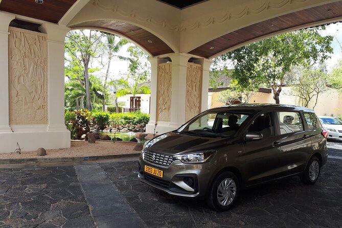 Taxi Mauritius Airport Transfers - Meeting your driver inside MRU arrivals