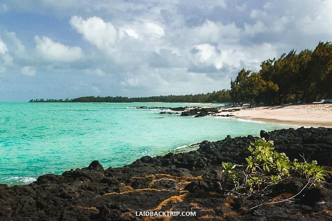 >TAXI ONLY< to DOLPHIN OR ILE AUX CERFS PARADISE ISLAND MAURITIUS - From your pickup point to the boat dock