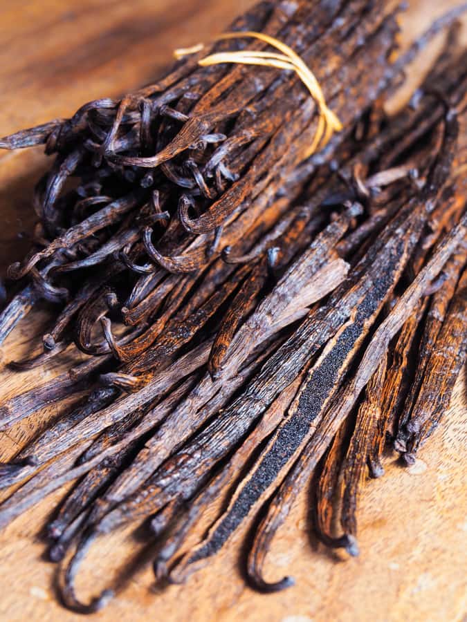 Tea, Rum & Vanilla Route - Aubineaux begins with a 19th-century colonial home