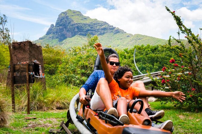 Wild South West Tour : SAFARI & TULAWAKA CASELA PARK & LE MORNE - Key points to know before booking