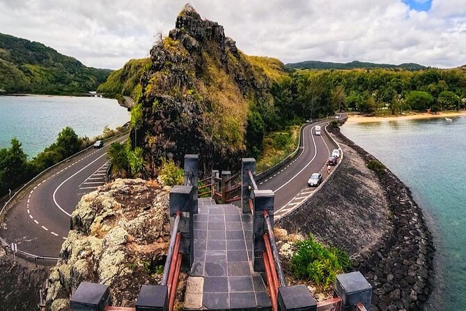 Wild South with Waterfalls & Rare Exotic Viewpoints with Lunch - Key points at a glance